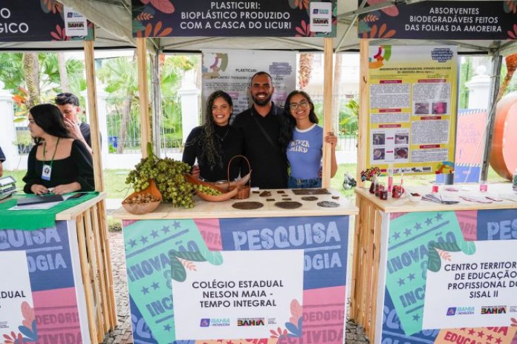 Estudantes da rede pública usam licuri para desenvolver bioplástico