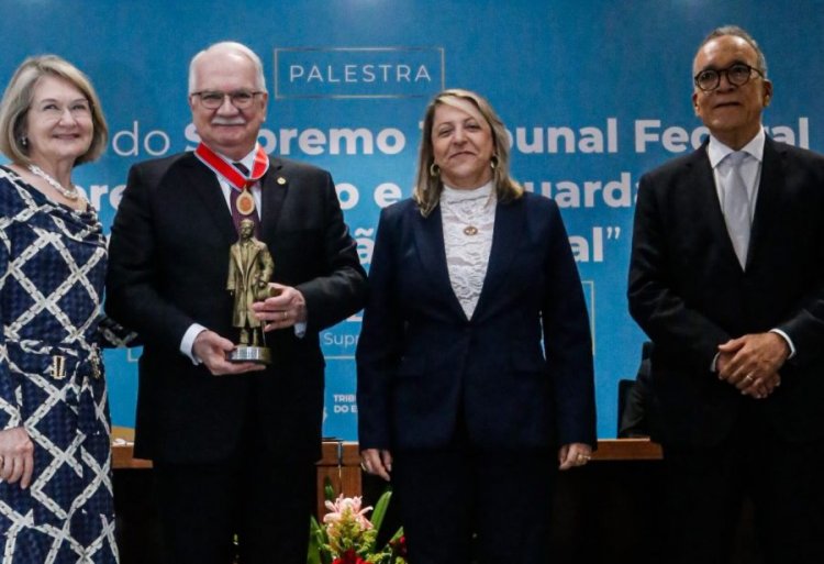 Presidente do TJ-BA entrega Medalha de Mérito do Judiciário ao ministro Edson Fachin