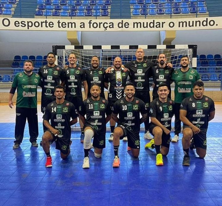 EQUIPE DE LEM CONQUISTA 2º LUGAR NO BRASIL MASTER CUP DE HANDEBOL