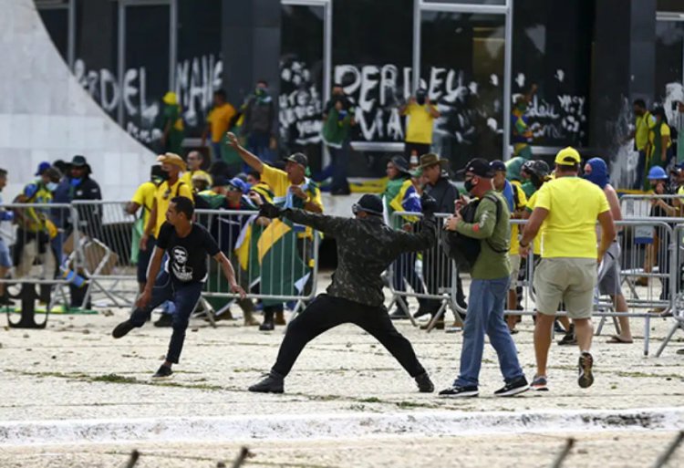 8 de janeiro foi incitado para justificar golpe de Estado, aponta relatório da PF