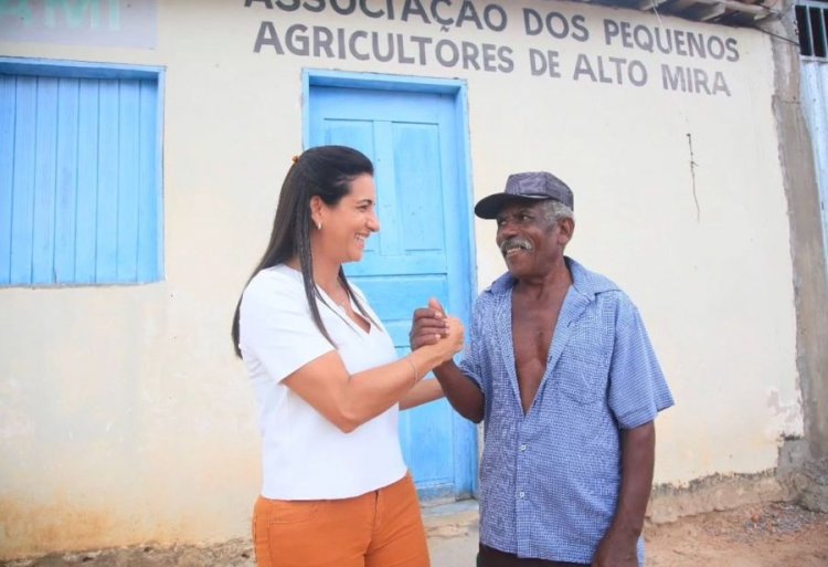 Roberta Roma visita Fenagro e defende apoio aos pequenos produtores