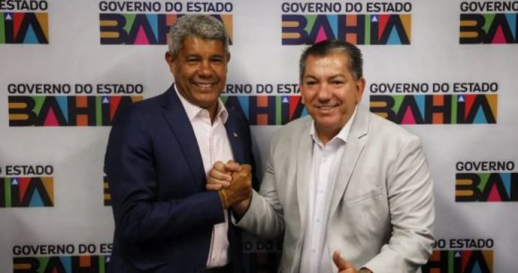 Debandada: Prefeito de Tanhaçu larga ACM Neto e vai para os braços do Governador Jerônimo