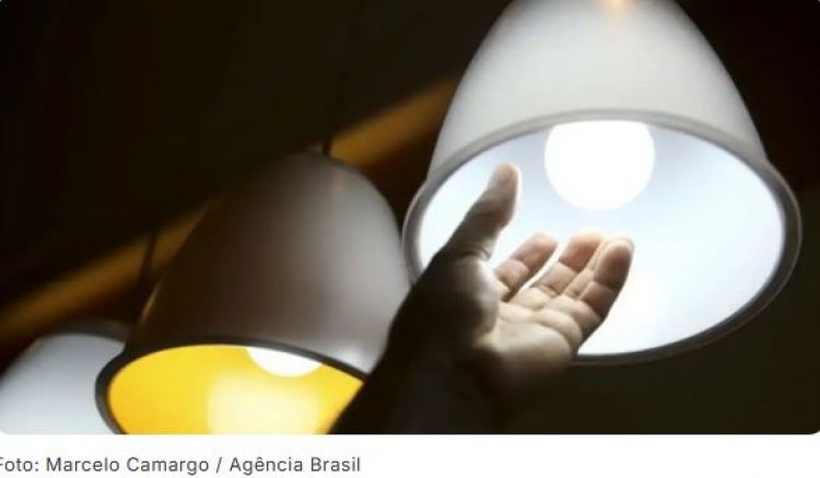 Aneel anuncia que fevereiro não terá cobrança extra na conta de luz; mas não confiem